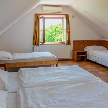 Bed & Breakfast Novak Haz